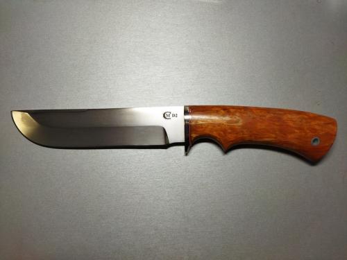 Нож Варяг, ст.D2,литье мельхиор, стабилизированная карельская береза