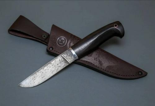 Нож Финский, кован.ст. ХВ-5, литье,рукоять из ценных пород дерева