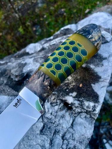 Нож Зубр арт. z007 (95х18, акрил 3д соты)