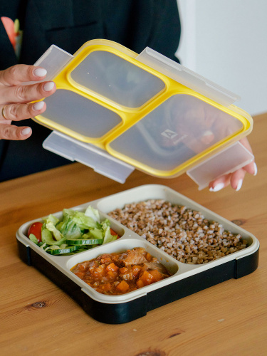 Ланчбокс  "Арктика" 033-800, черный/желтый