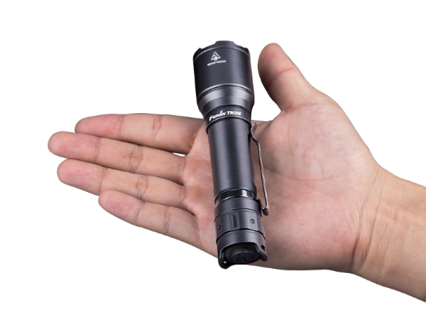 Фонарь Fenix TK06
