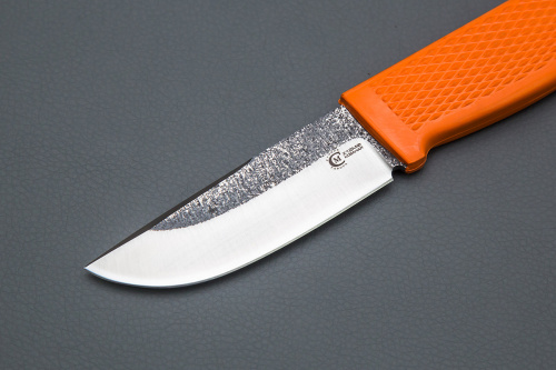 Нож Лесник, ст.Х12МФ, след ковки, рук. Elastron (оранжевый)
