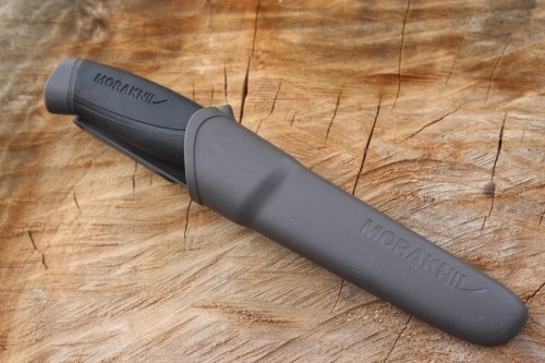 Нож Morakniv Companion Anthracite, нержавеющая сталь, прорезиненная рукоять с че Нож Morakniv Companion Anthracite, нержавеющая сталь, прорезиненная рукоять с че