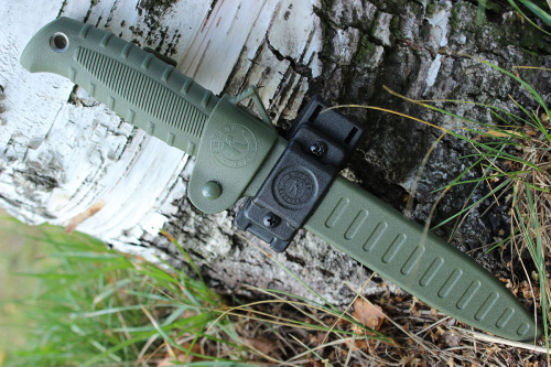 Нож Кизляр "Таран" клинок AUS-8, стоунвош черный, рукоять эластрон, хаки