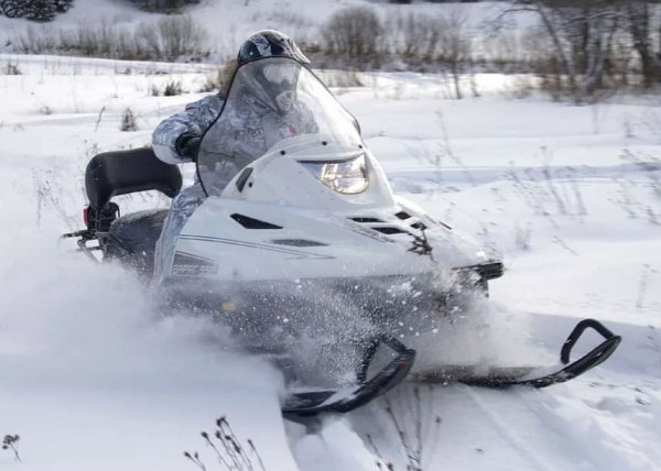 Снегоход "Тайга Варяг" 550V (комплектация SE) №XWTC4DC25R0606706 белый 2021г