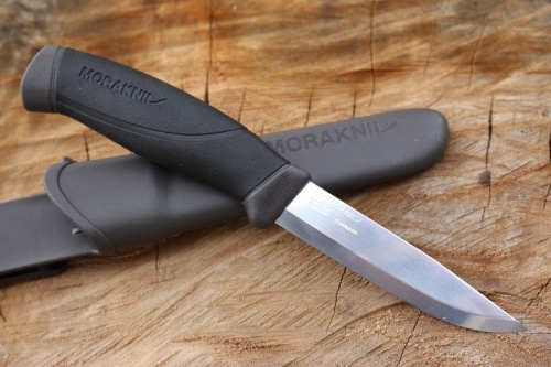 Нож Morakniv Companion Anthracite, нержавеющая сталь, прорезиненная рукоять с че Нож Morakniv Companion Anthracite, нержавеющая сталь, прорезиненная рукоять с че