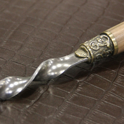 Набор шашлычный НШ 6ХР №5 (шампур 6шт дерево орех, литье "Звери")