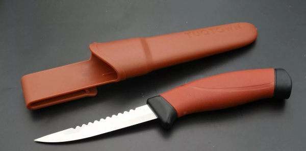 Нож TuoTown Fisher 2, клинок AUS8, рукоять Эластрон