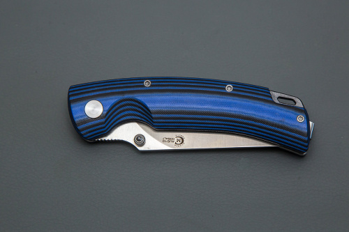 Нож Аляска, складной ст.AUS-10, рук.G10 (черно-синяя)