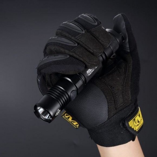 Фонарь P12GT CREE XP-L HI V31000 люмен 520часов 320м 520ч