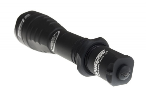 Фонарь Armytek Predator v3 XB-H Теплый