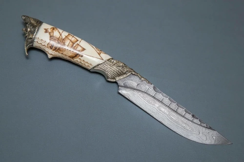 Нож Путник, дам.ст.,литье "пират",кость