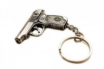 Брелок "Пистолет Макарова". материал латунь. 40х30х5мм