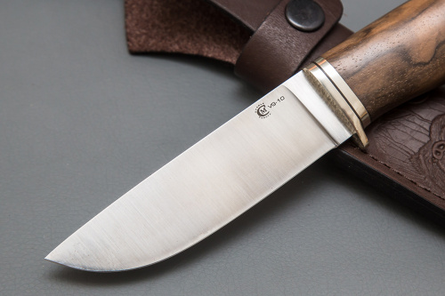 Нож Егерь ,ст.VG-10, лит.мельхиор,орех(кап)