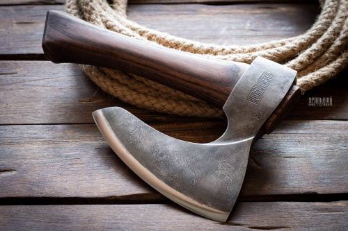 Топор кованый "Пума"