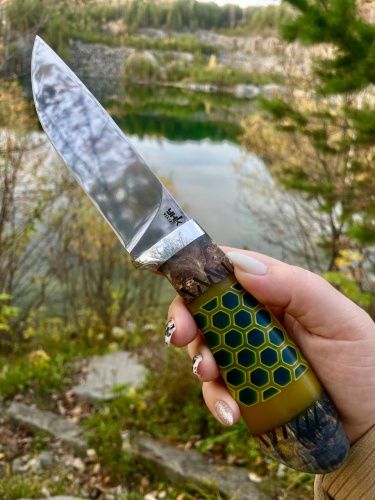 Нож Зубр арт. z007 (95х18, акрил 3д соты)