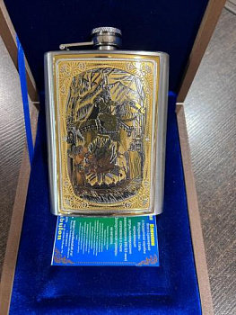 Фляга нерж. ст. с позолоченной гравюрой "Сварог"