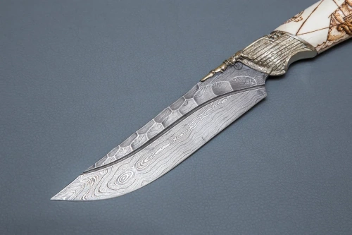 Нож Путник, дам.ст.,литье "пират",кость