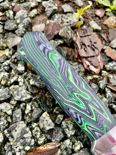 Нож Егерь арт. e005 (95х18, микарта)