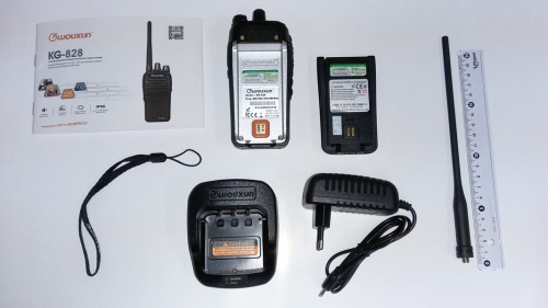 Радиостанция портативная Wouxun KG-828U 10 Вт (400-470 МГц)