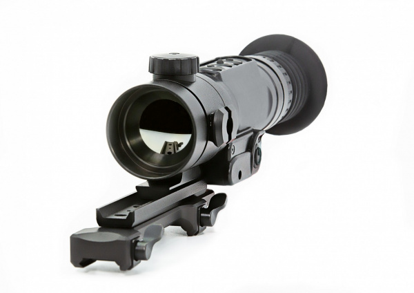Тепловизионный прибор Dedal Venator 640