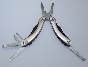 Мультитул MT825IG (чехол на пояс, 8 лезвий)